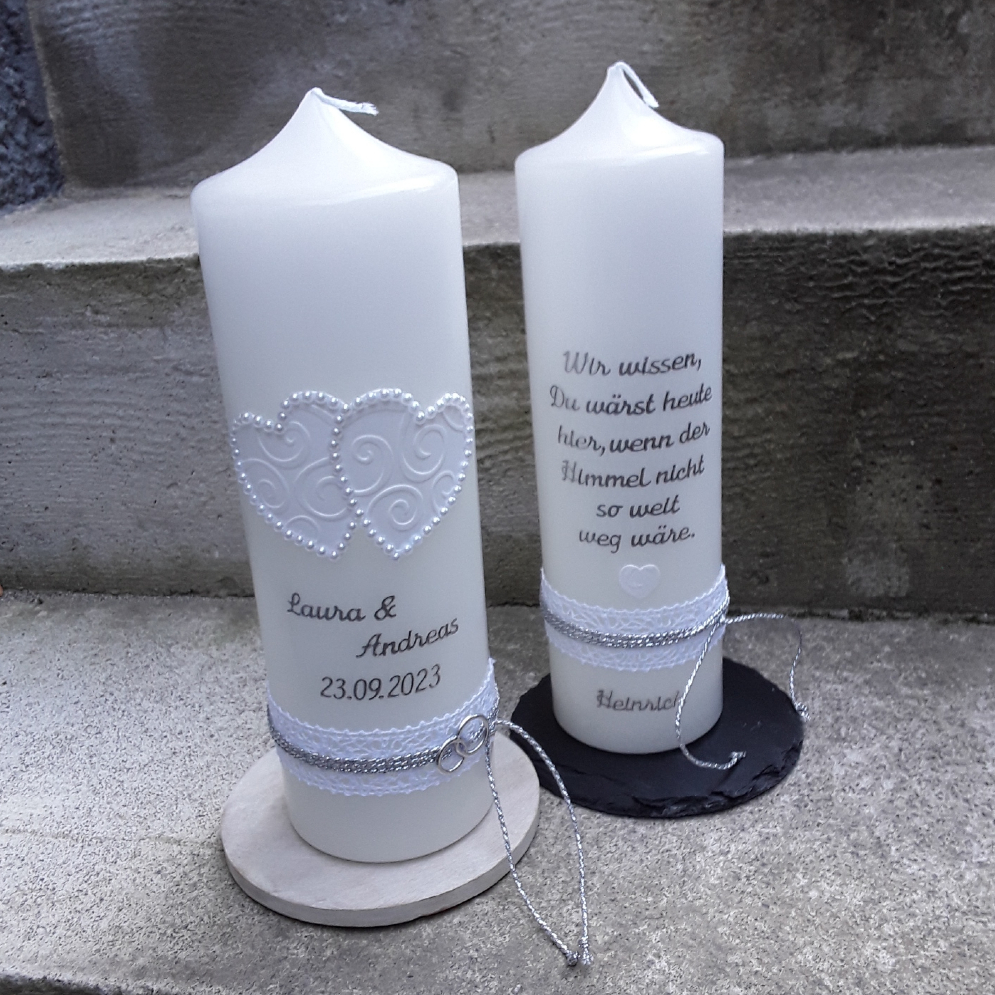 Preview: Edle personalisierte Hochzeitskerze Herzen Perlen Perlenherzen gold silber creme 25x8 cm